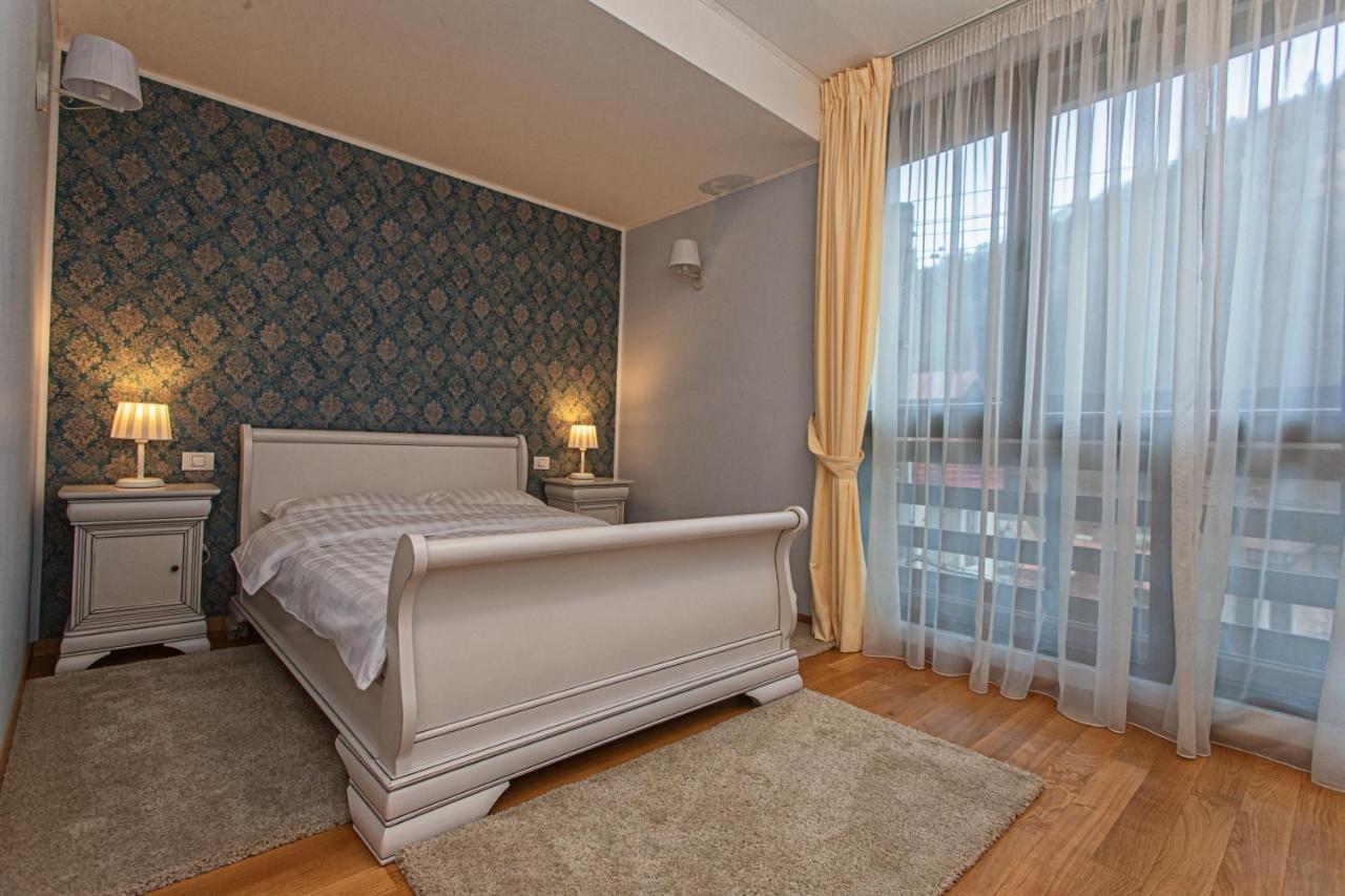 Vila Imperial Bed and Breakfast Σινάια Εξωτερικό φωτογραφία