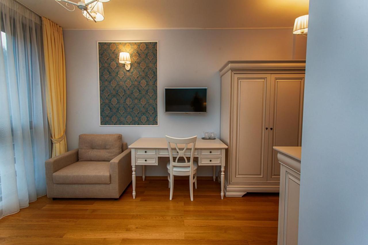 Vila Imperial Bed and Breakfast Σινάια Εξωτερικό φωτογραφία